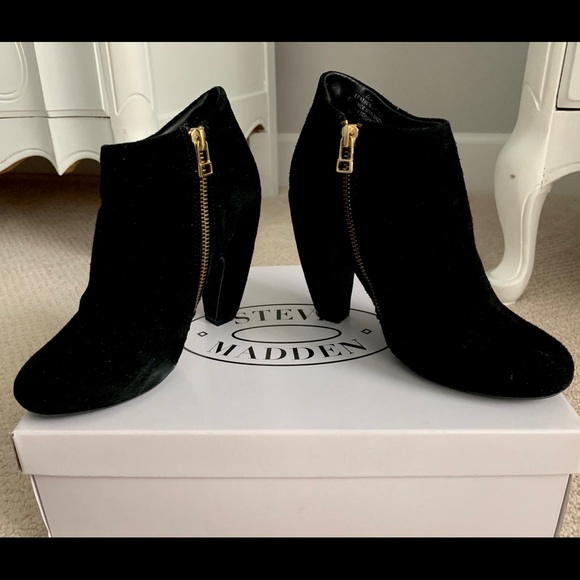 Steve Madden Shoes - Penelope Black Suede Booties